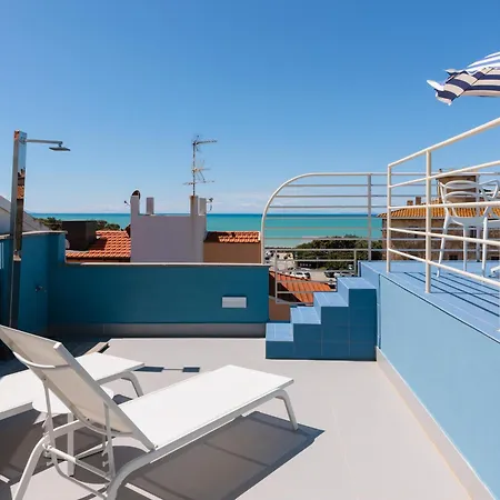 Hotel Nina
