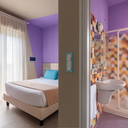 Nina Hotel 3*