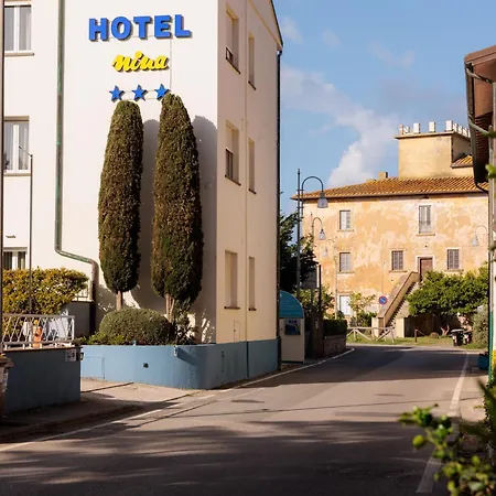Nina Hotel 3*
