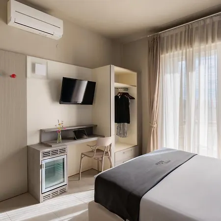 Hotel Nina