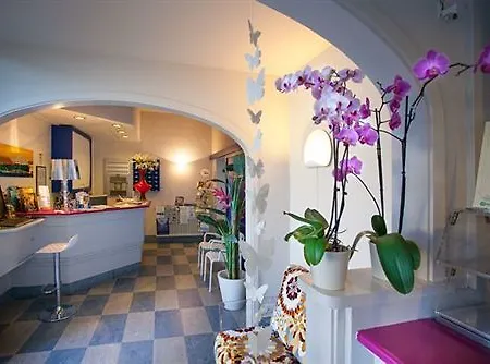 Hotel Nina Marina Di Bibbona