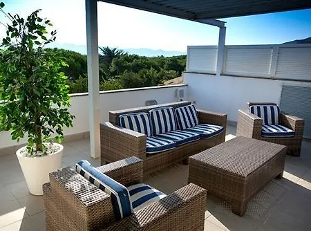 Nina Hotel 3*