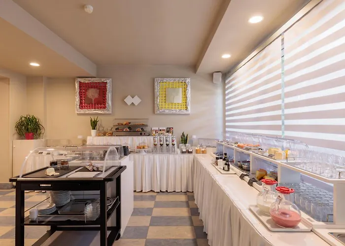 尼娜酒店 3* 毕博纳的码头