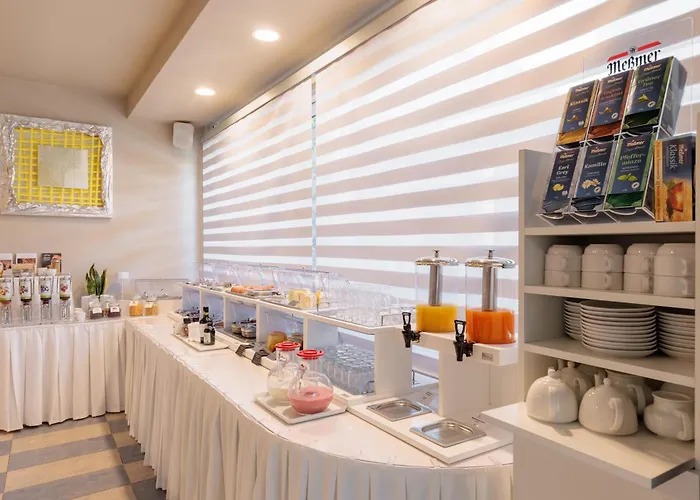 尼娜酒店 酒店